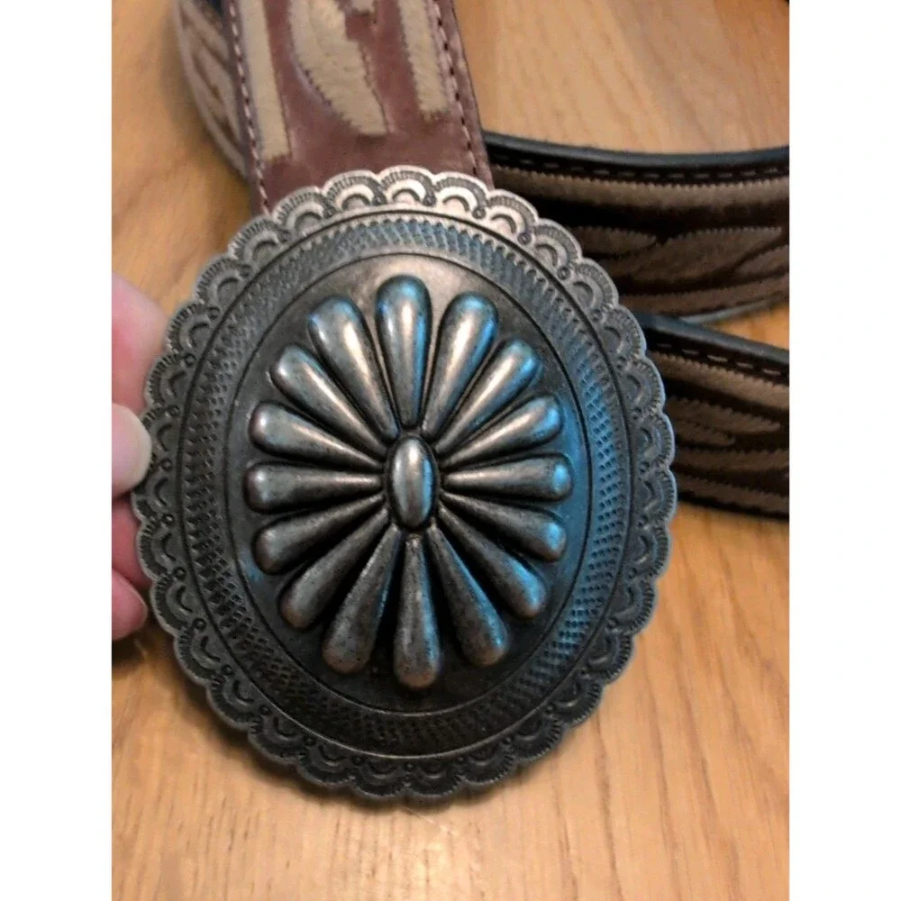 Eddie Bauer Leather Western Belt with Embroidery and Concho Silver Buckle XL 47